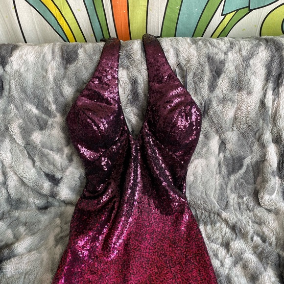 Sequins Ombré Dress - Picture 6 of 7